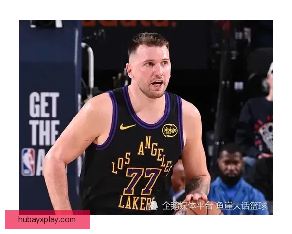 东契奇腿筋拉伤背后责任雷迪克应担主力过度使用他成雷伯杜式悲剧